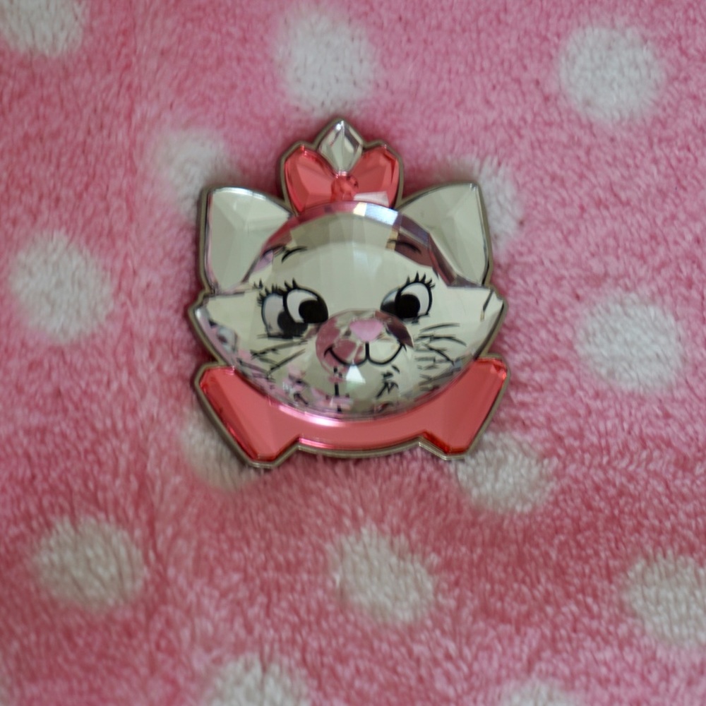 Disney’s Aristocats - Marie (clear acrylic) Pin